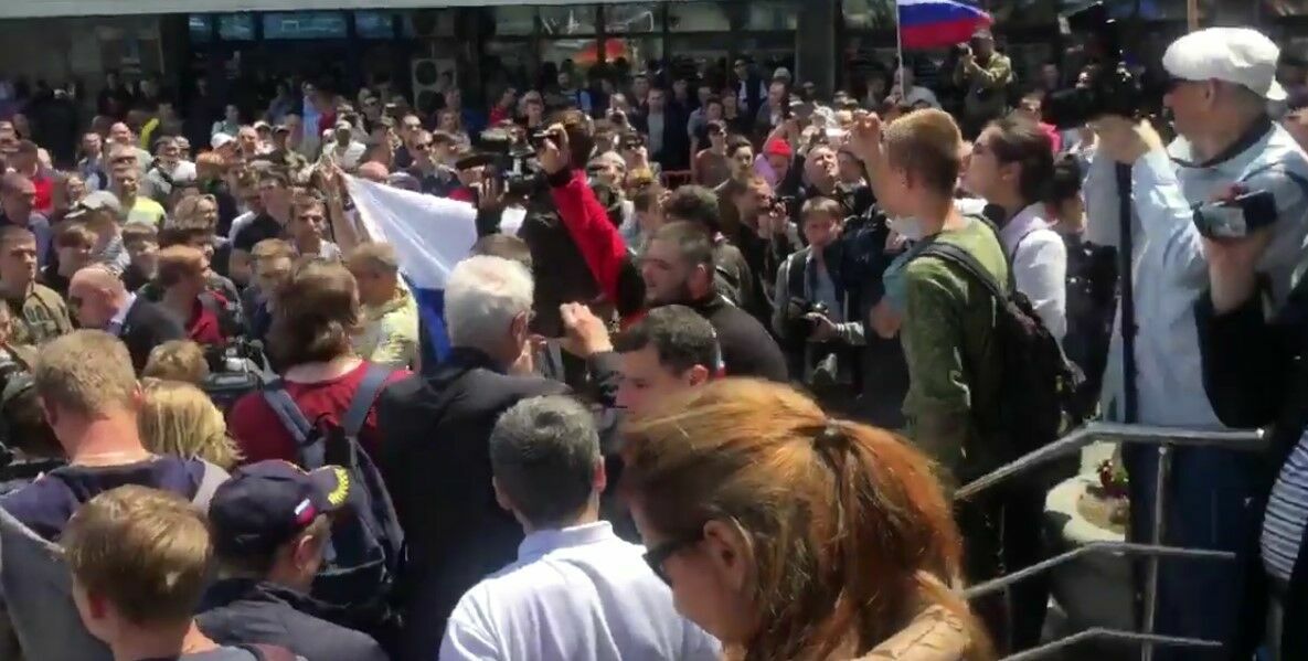 Во Владивостоке на антикоррупционном митинге задержали не менее 11 человек
