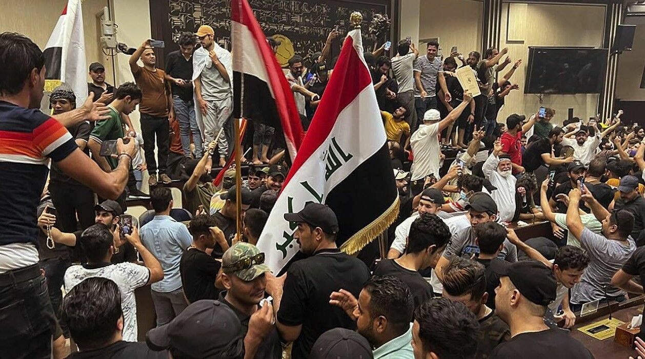 В Ираке во время антиправительственных протестов пострадали не менее 60 человек