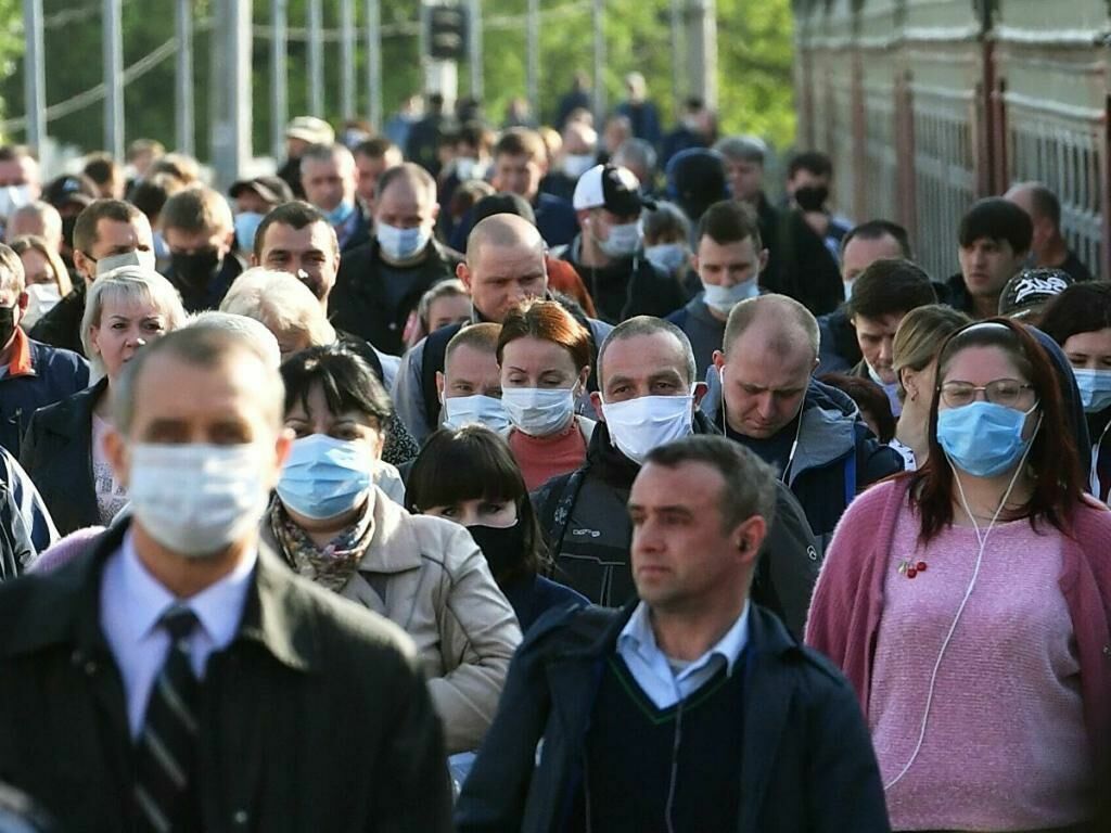 Медведев предложил потратить 70 млрд на прогнозы развития пандемии