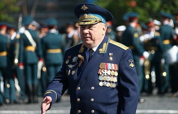 СМИ: пост командующего ВДВ может занять Андрей Сердюков