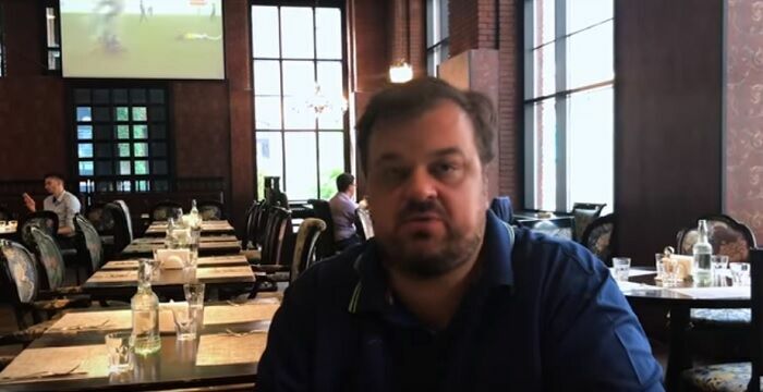 Василий Уткин больше не будет комментировать футбол на Первом канале