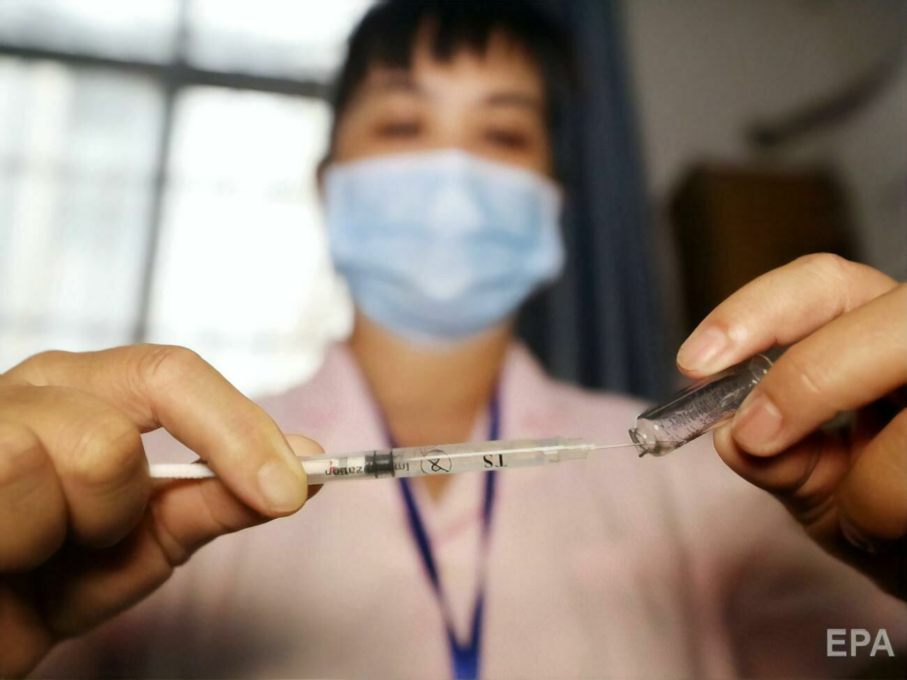 Китайская вакцина оказалась неудачной: ее эффективность всего 50%