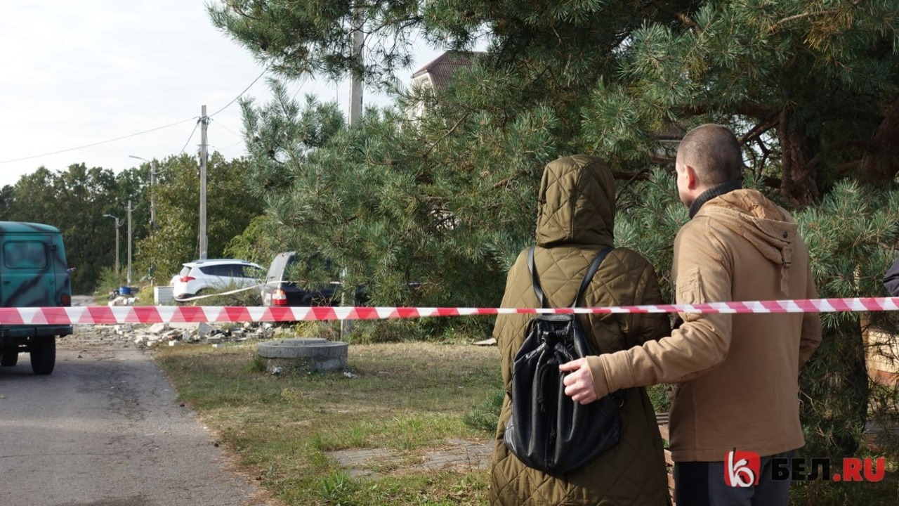 При атаке украинского дрона под Белгородом пострадал журналист, его дочь погибла