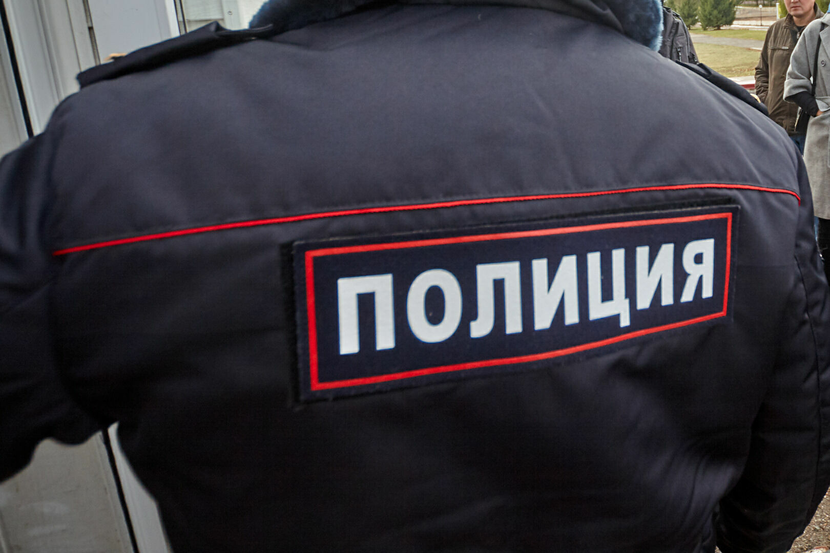 Пожилой мужчина украл москвички “умную” входную дверь