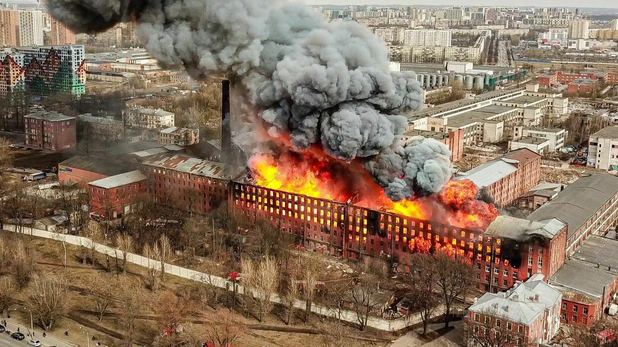 Владельца "Невской мануфактуры" после пожара оштрафовали на 80 тысяч рублей