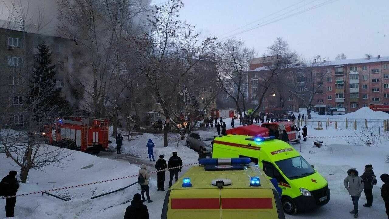 В Новосибирске судьба 11 человек остается неизвестной после взрыва в доме