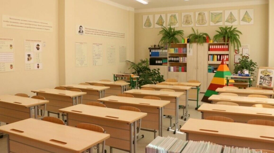 В Киеве полностью отменили занятия в школах