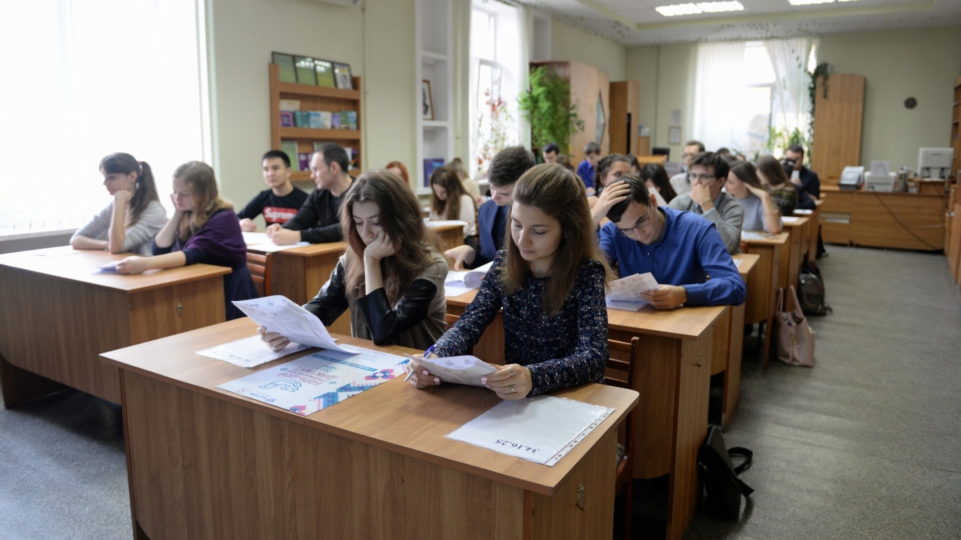 Вопрос дня: пересдадут ли школьники Дагестана ОГЭ из-за массовых фальсификаций?