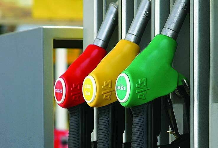 Минэнерго предложило досрочно субсидировать цены на бензин