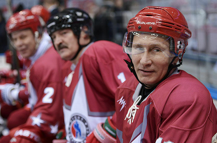 Лукашенко отказался поиграть в хоккей после встречи с Путиным