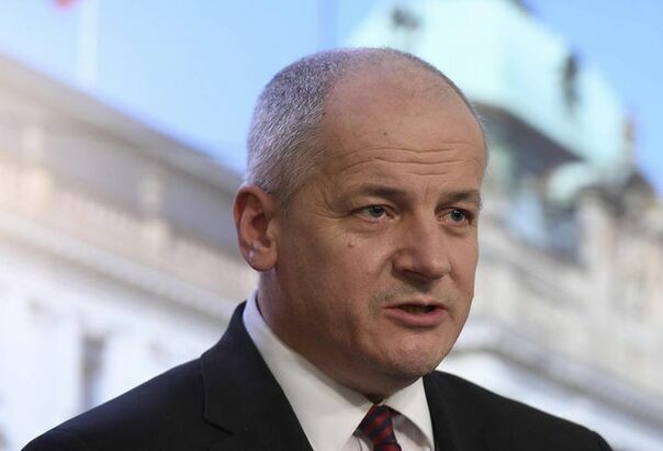 От не надевшего маску главы чешского Минздрава требуют отставки