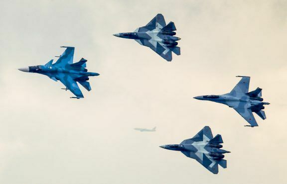 Новейшие истребители Су-57 поступят в войска уже в 2018 году
