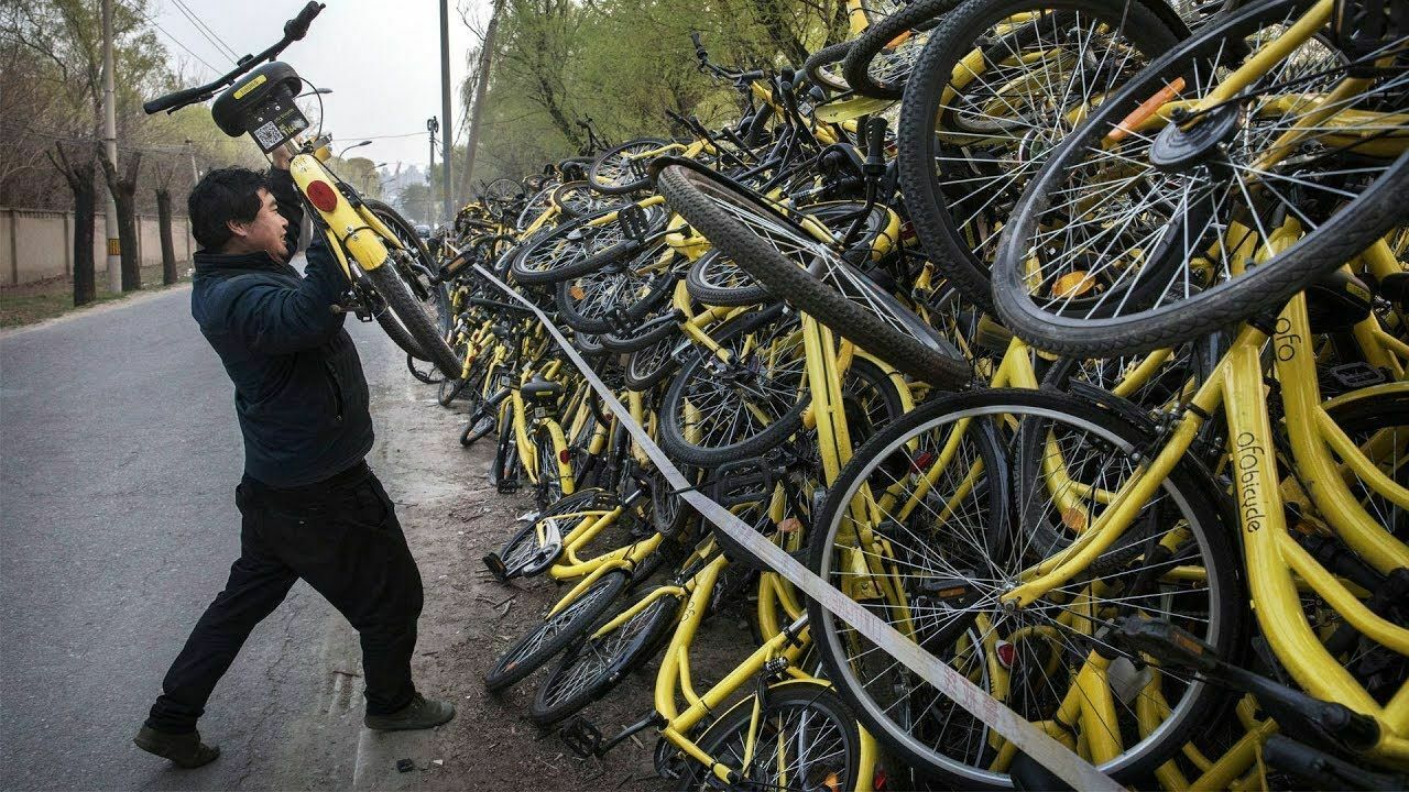 Кладбища брошенных велосипедов в Китае растут как грибы после дождя