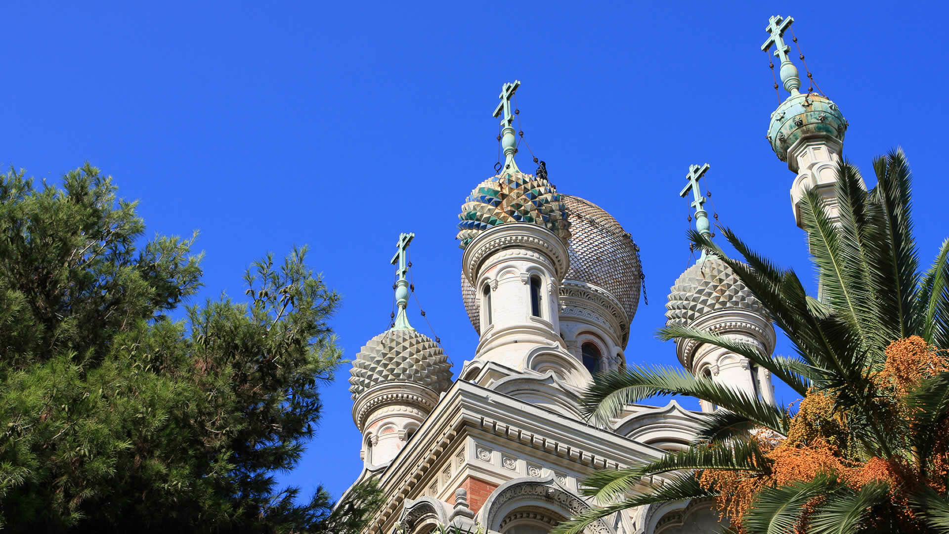 В РПЦ заявили, что при эпидемии коронавируса в России будет можно закрывать храмы