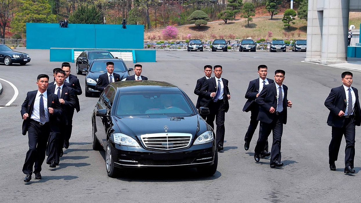 Ким Чен Ын любит дорогие авто.