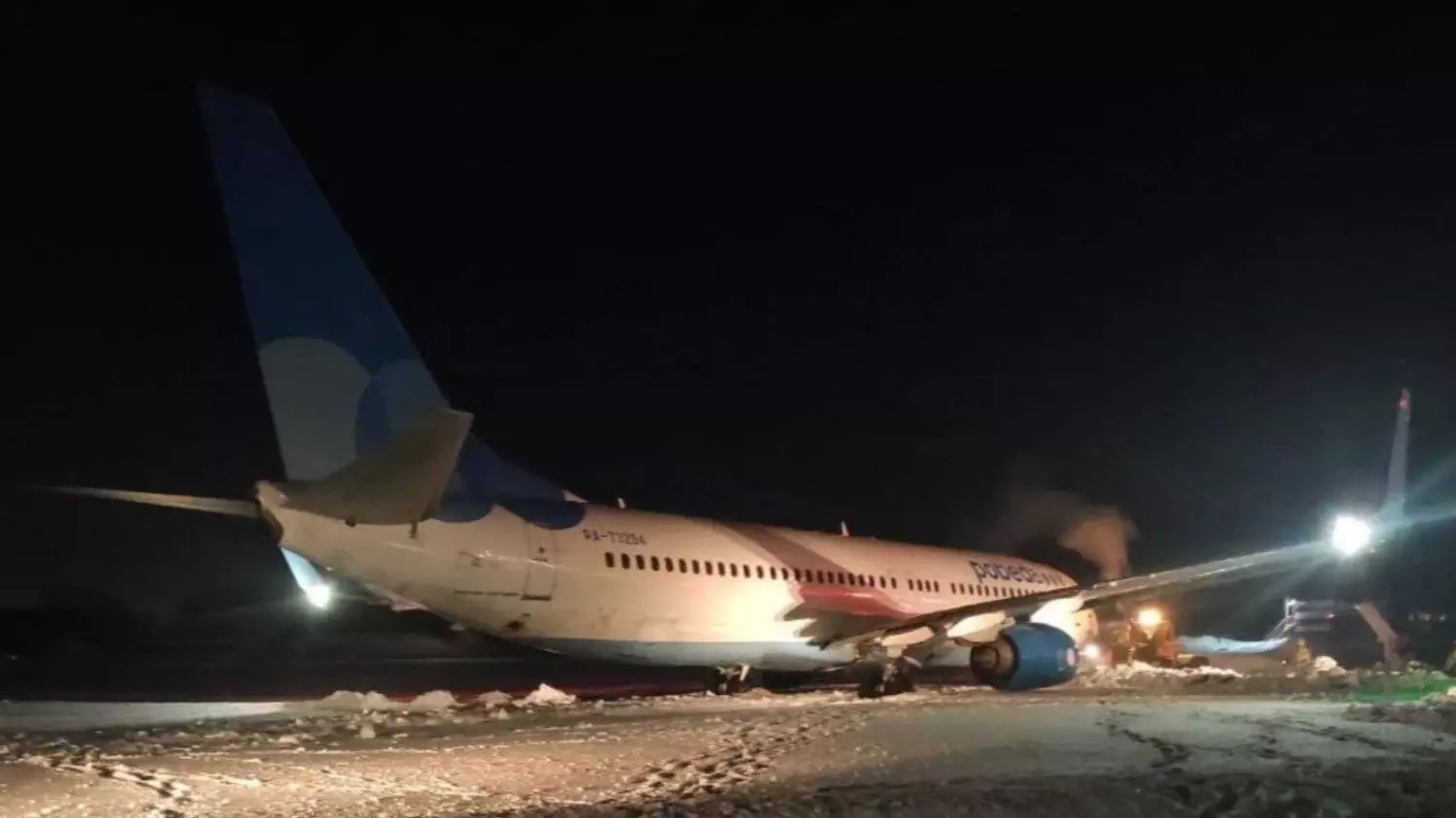 Самолет авиакомпании «Якутия», у которого после вылета развалилась шина колеса