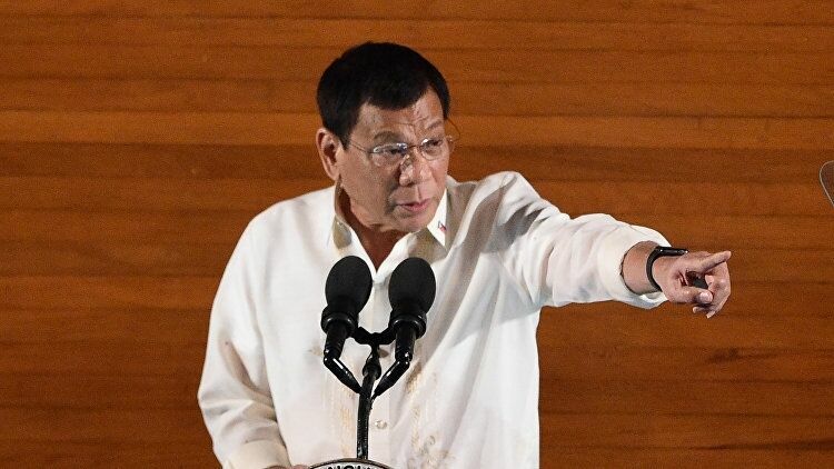 Президент Филиппин послал ЕС и показал средний палец