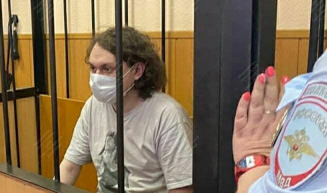 Блогеру Хованскому вновь продлили арест за оправдание теракта на Дубровке