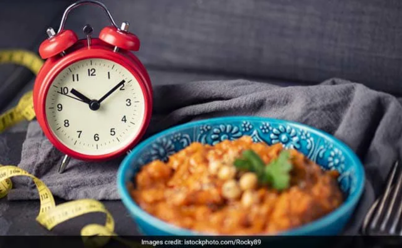 Исследователи не обнаружили связи между поздними ужинами и набором веса
