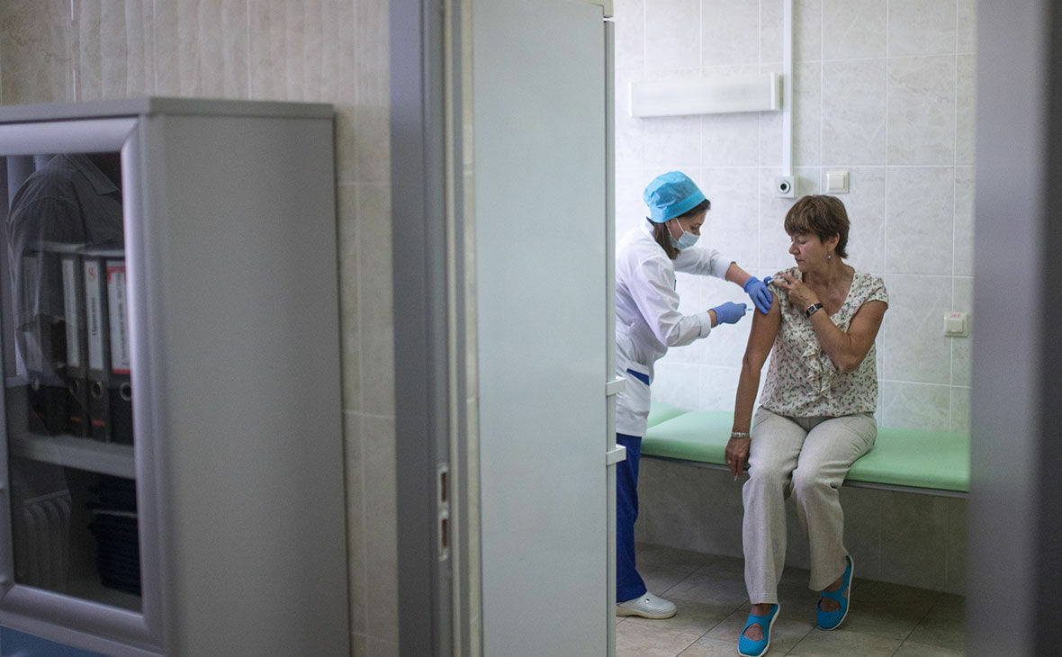Свыше миллиона москвичей сделали прививку от ковида