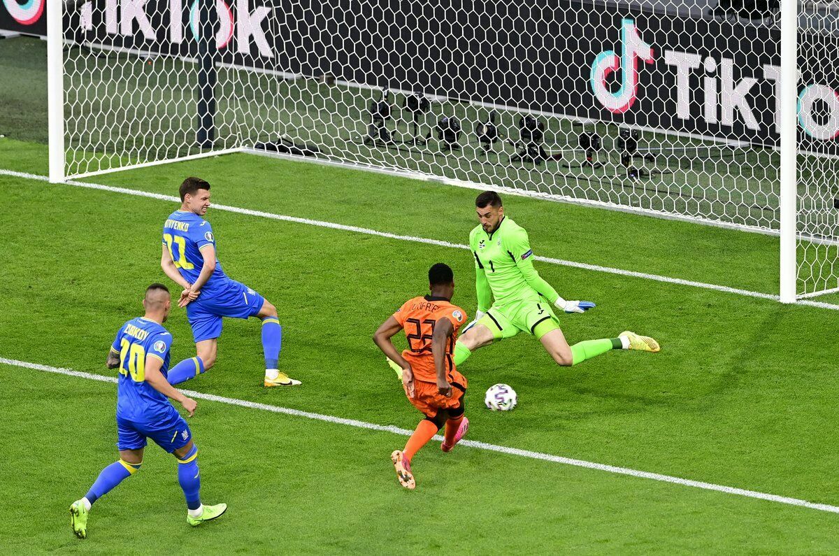 3-2 в пользу футбола: Голландия с Украиной сыграли самый результативный матч Евро