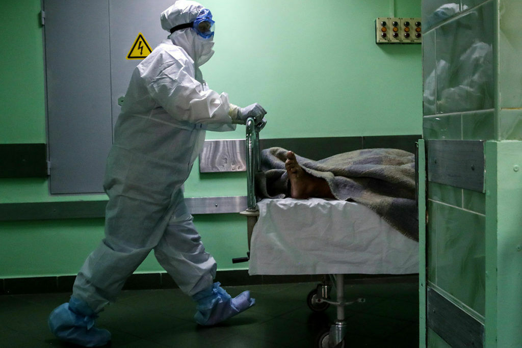 Россия поднялась на шестую строчку в мире по числу заболевших коронавирусом