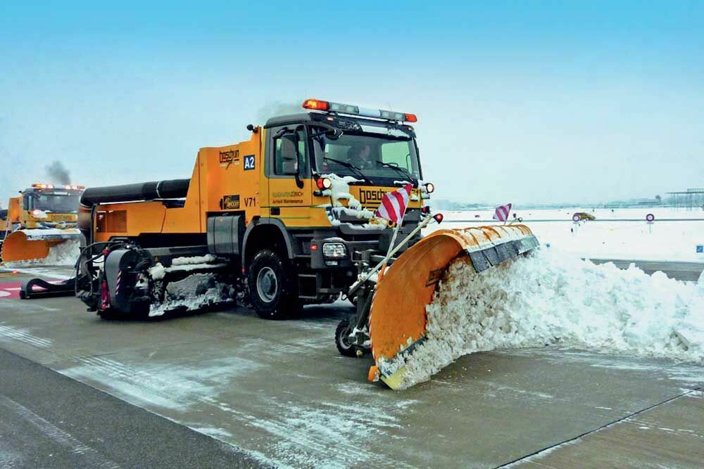 Снегоуборочная техника за 6 млн руб появится в Омске к концу зимы