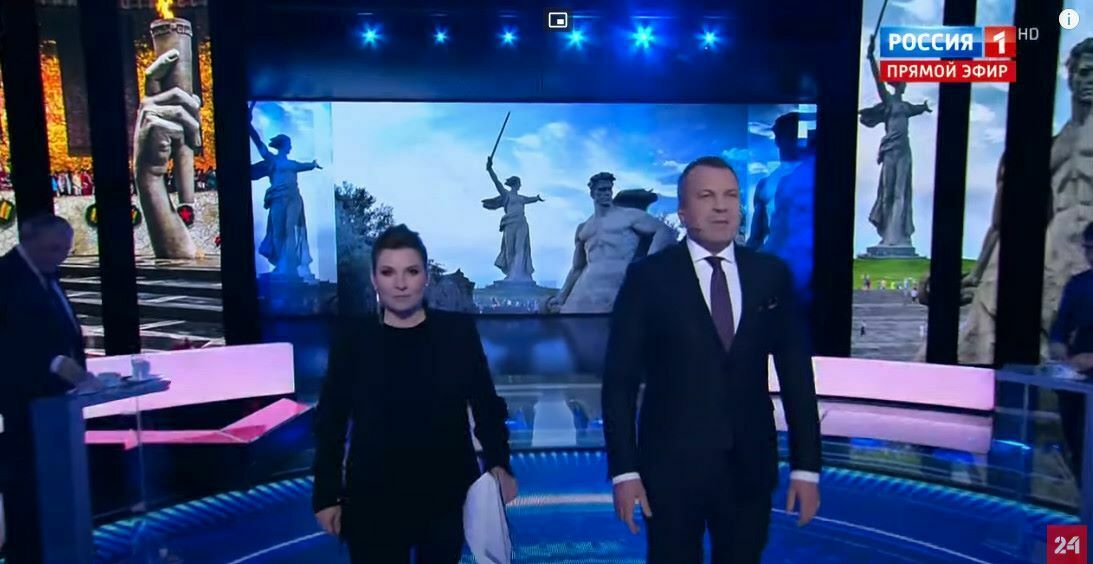 Телевизор убеждает россиян, что большая война на пороге