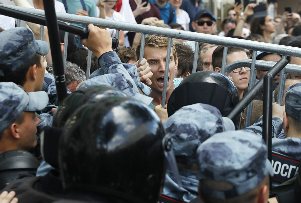 Московские суды арестовали 20 участников протестов 3-го августа