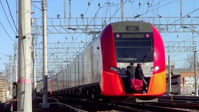 Зацеперы «протестировали» скоростной поезд «Ласточка» на МЦК