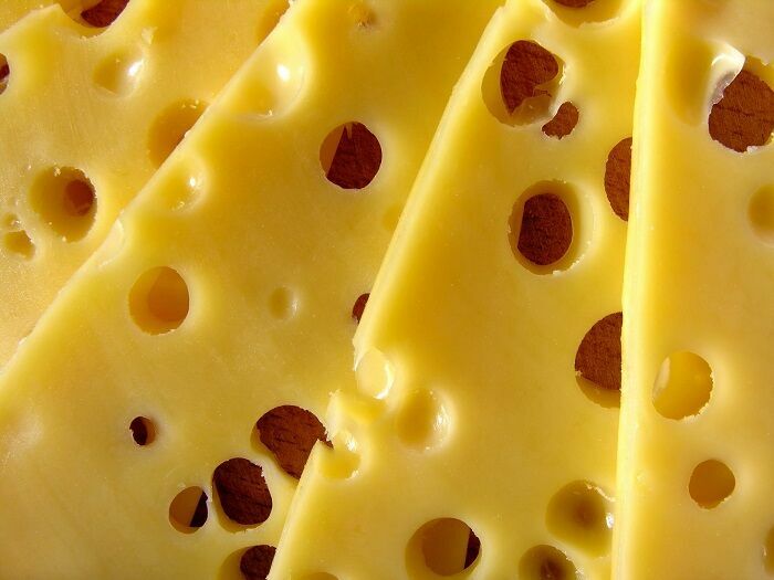 Российские диетологи рекомендовали есть сыр для здоровья и красоты