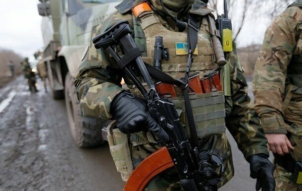 В Украине солдат застрелил двух сослуживцев