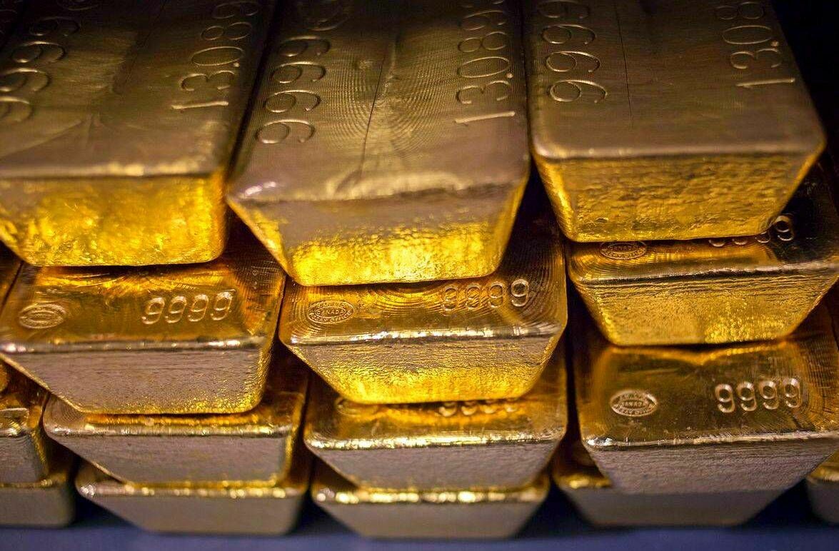 Госбанки в семь раз увеличили вывоз российского золота