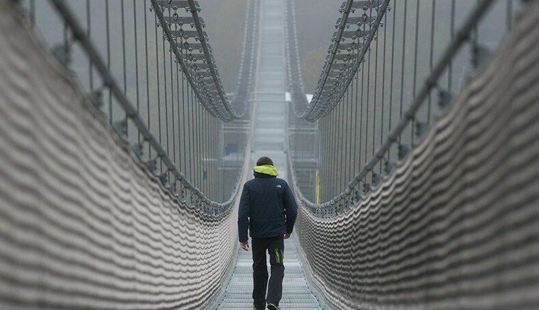 В Германии открыли самый длинный в мире пешеходный мост