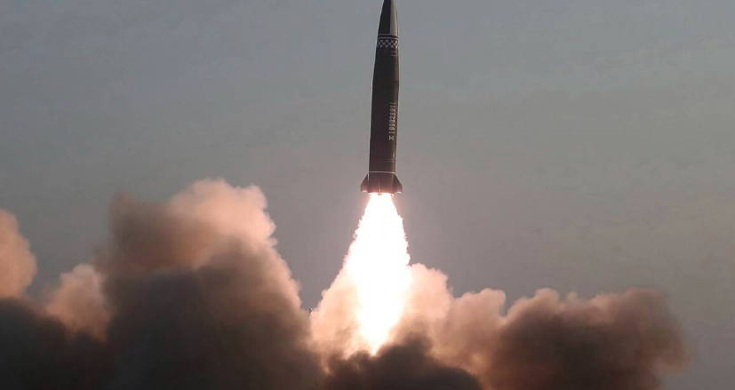 Ракета КНДР упала в Японское море