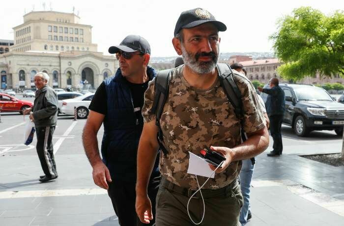 Лидера армянской оппозиции Пашиняна выдвинули на пост премьер-министра