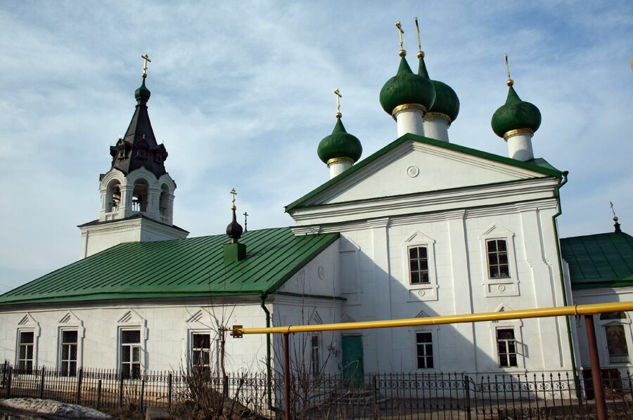 Директоров школ в Нижнем Новгороде обязали прийти на совещание в храм