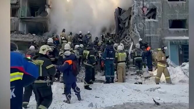 Число жертв взрыва газа в Новосибирске выросло до двух