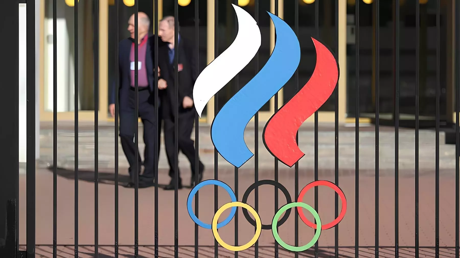 Для российских спортсменов МОК утвердил нейтральный флаг