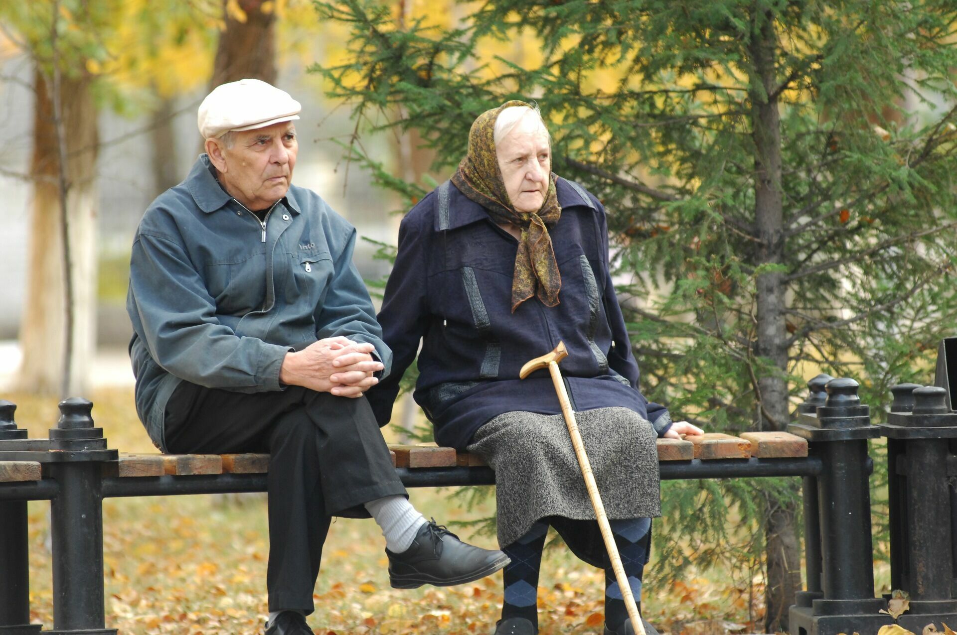 Прожиточный минимум пенсионеров показался сильно низким Минтруду