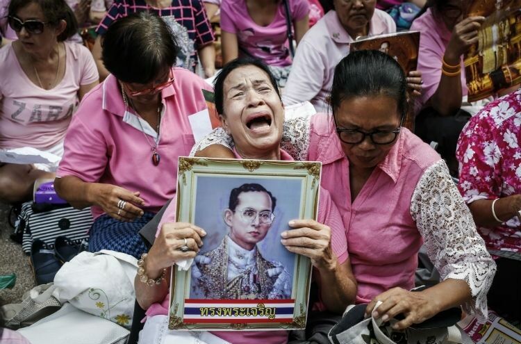 Умер король Таиланда - самый долгоправящий монарх в мире