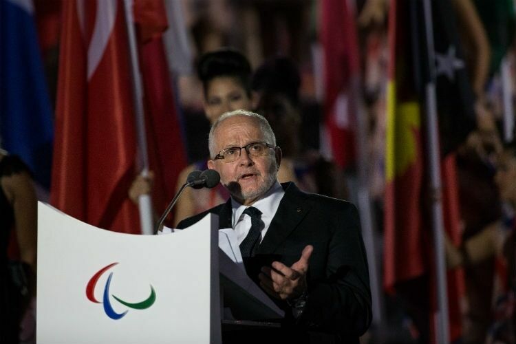 Глава Международного паралимпийского комитета Крейвен не покинет свой пост