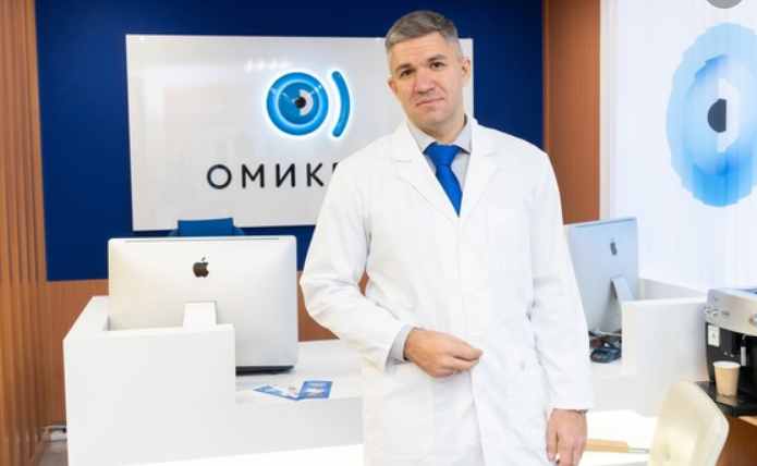 Владелец сети глазных клиник «Омикрон» требует запретить название нового штамма
