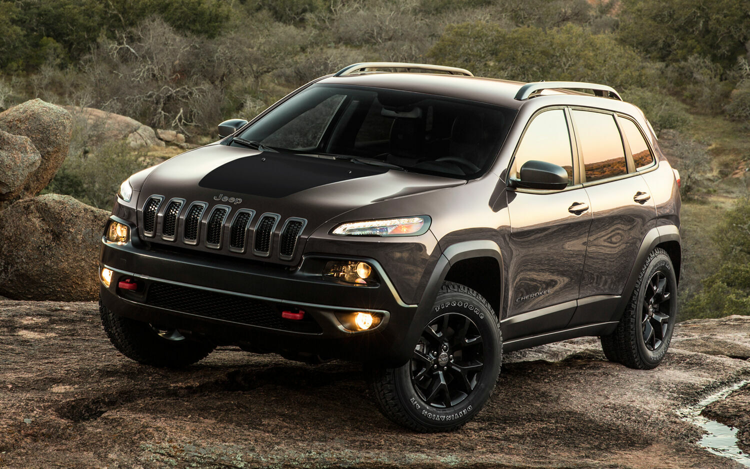 В Jeep согласились расстаться с брендом Cherokee после критики от индейцев