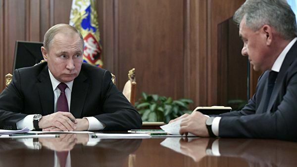 Владимир Путин: среди погибших на глубоководном аппарате было двое Героев России