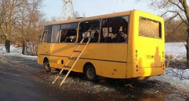День траура по погибшим при обстреле автобуса под Волновахой объявлен на Украине