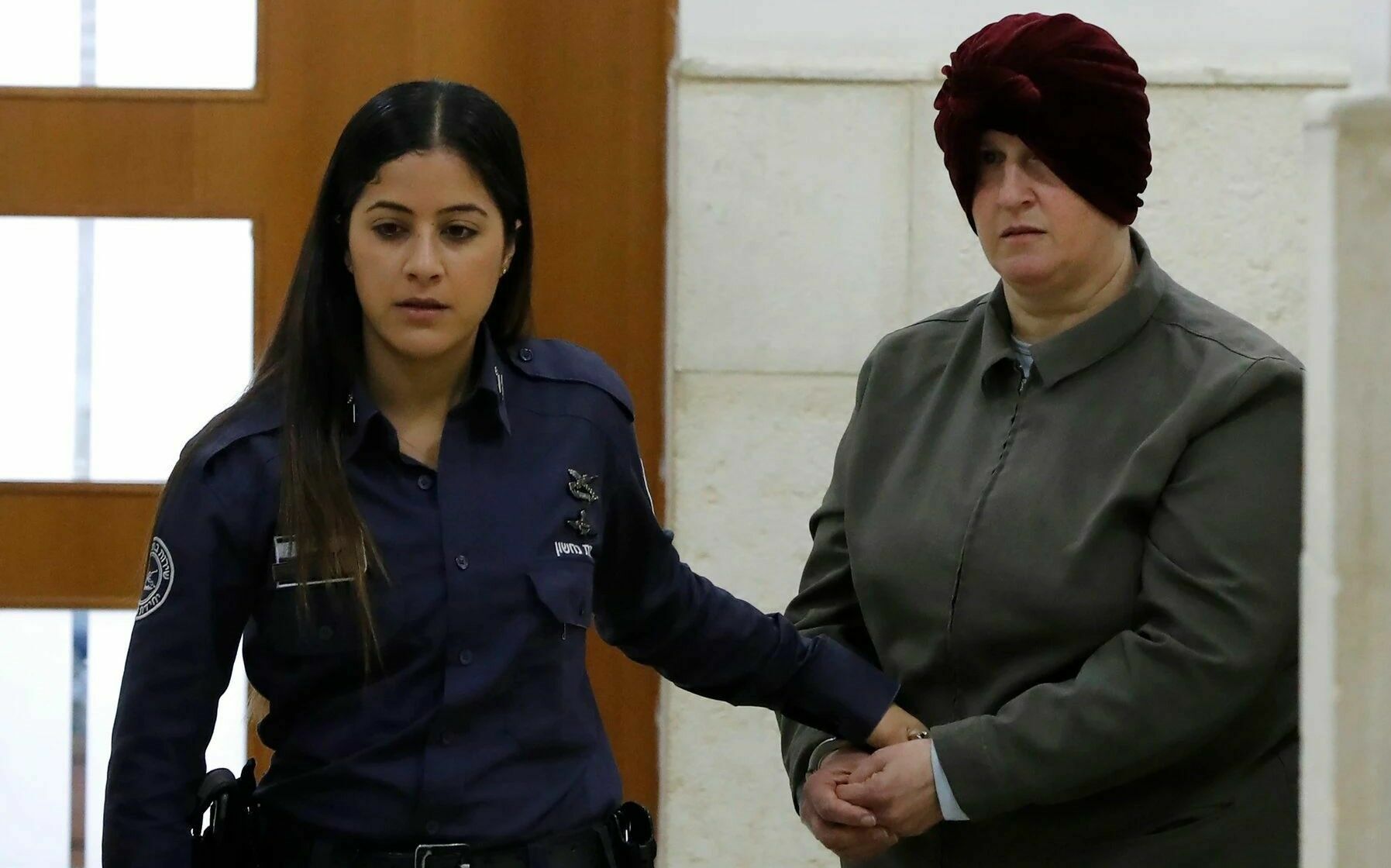 Израиль экстрадировал  учительницу, обвиняемую в 74 случаях сексуального насилия