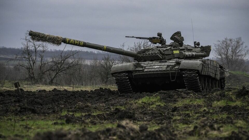 Ввести войска или только вооружить? Запад обсуждает будущую помощь Украине