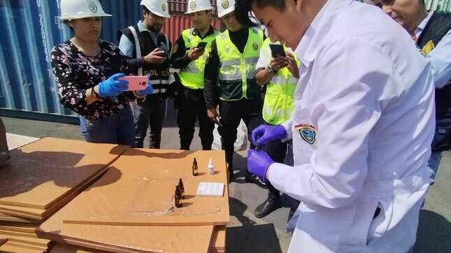 В Перу обнаружили 2,3 тонны кокаина в керамической плитке