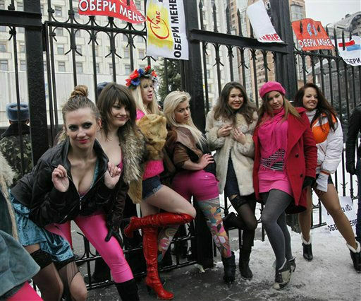 «СЕКЗит пол»: Украинские «проститутки» провели свои выборы